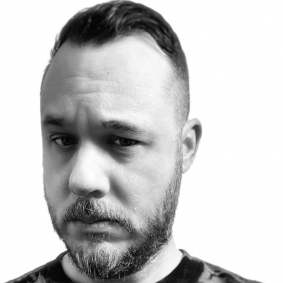 Meet your Posher, Chris - Picture 1 of 1